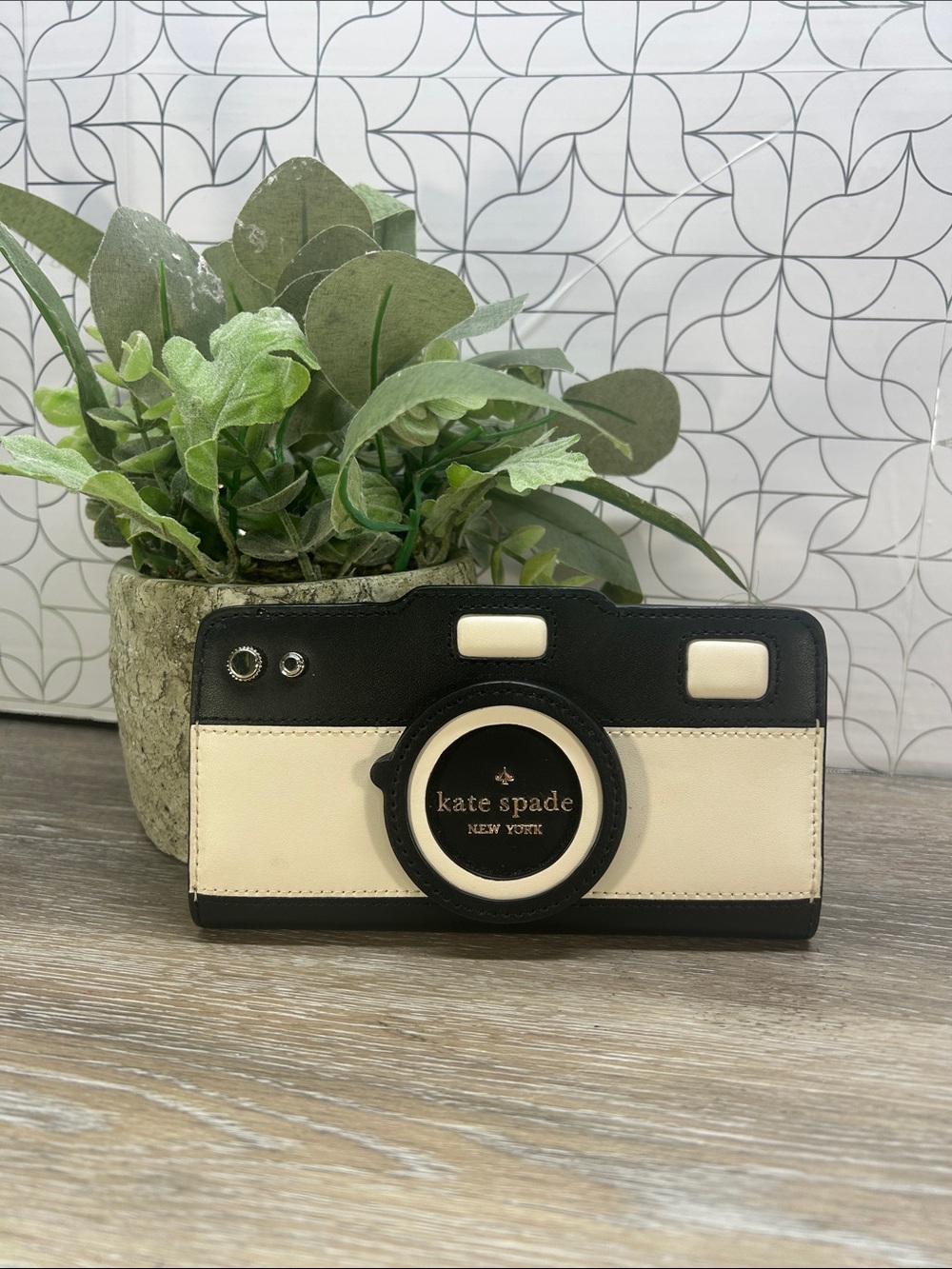 Kate Spade "Oh Snap" Camera Large Slim Bifold Wallet